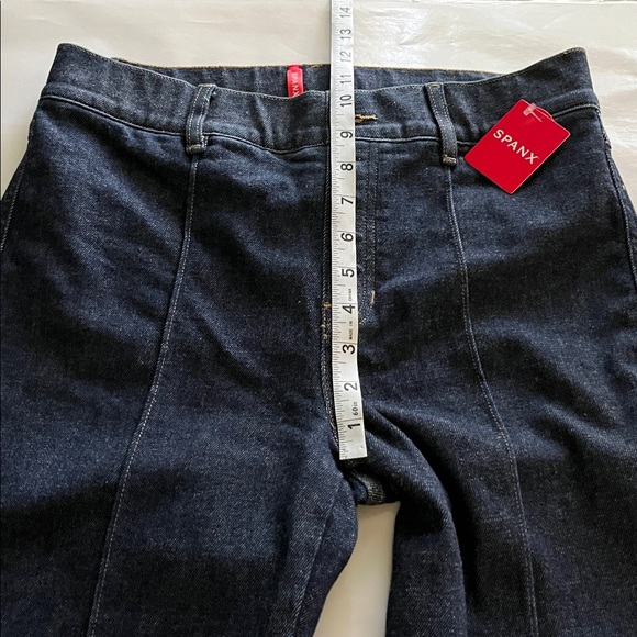Spanx Pull On Pintuck Flare Jeans High Rise NWT Size M - Picture 6 of 16